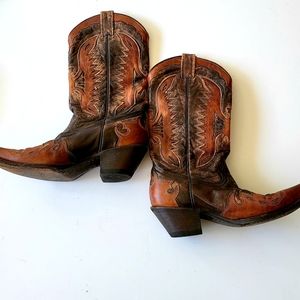 Stetson, snip toe, genuine distressed leather cowboy boots. Sz 7.5m